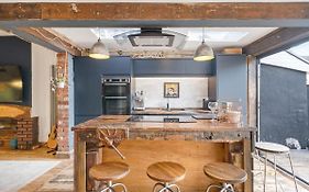 Stylish House W Free Parking Nr Exeter Centre